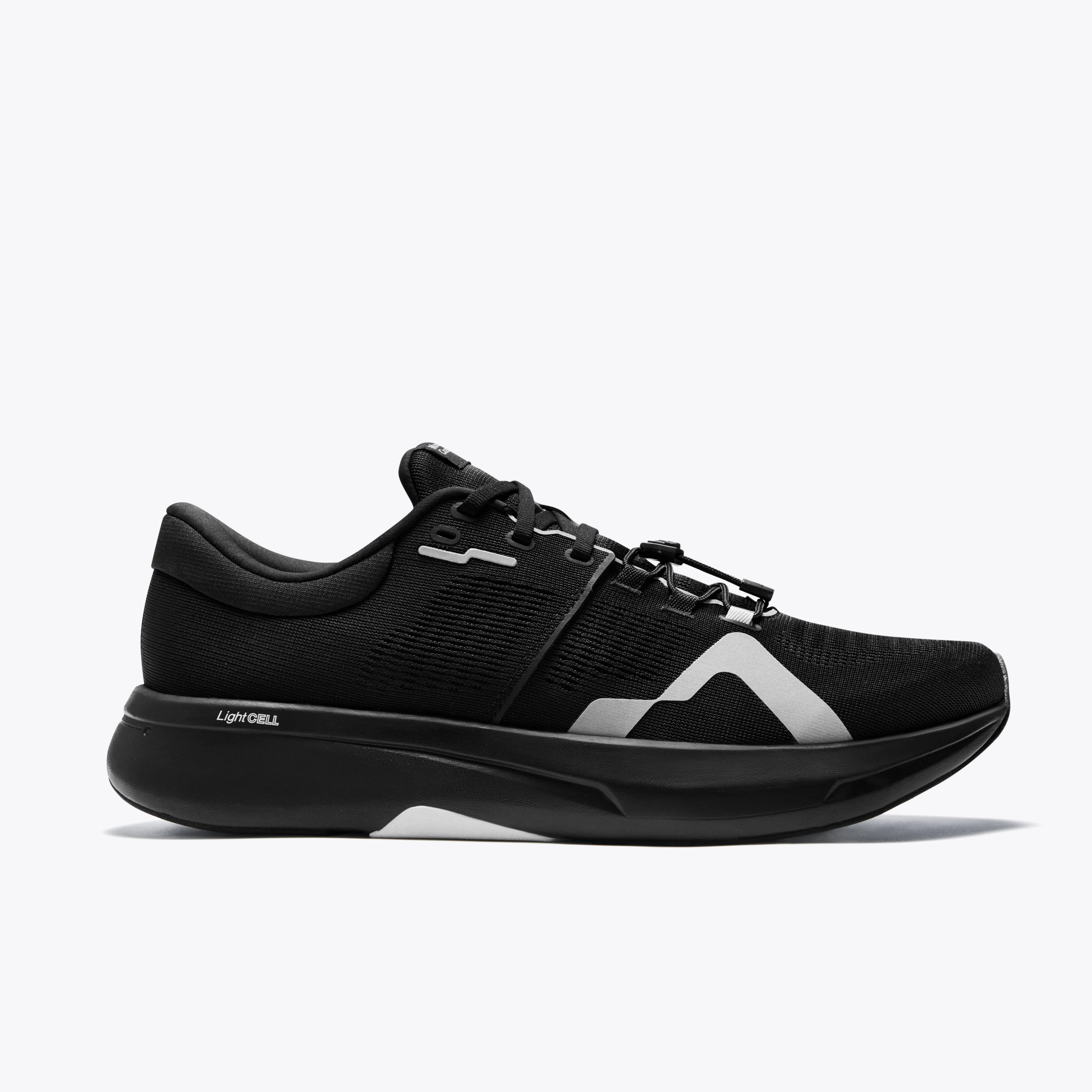 Black Mount to Coast R1 running shoe with Lightcell #Color_black